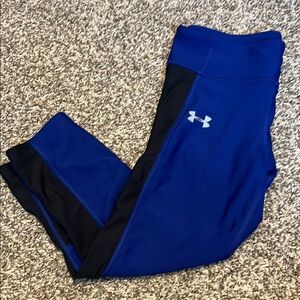 Under Armour Blue & Black HeatGear Compression Capri Leggings – Size Medium